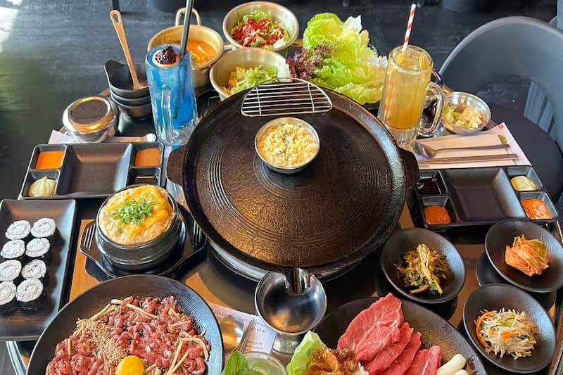 Mesa completa en OHBOK